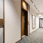 Appart hôtel Old Town & By Lion 3*