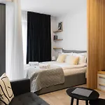 Old Town & By Lion 3*