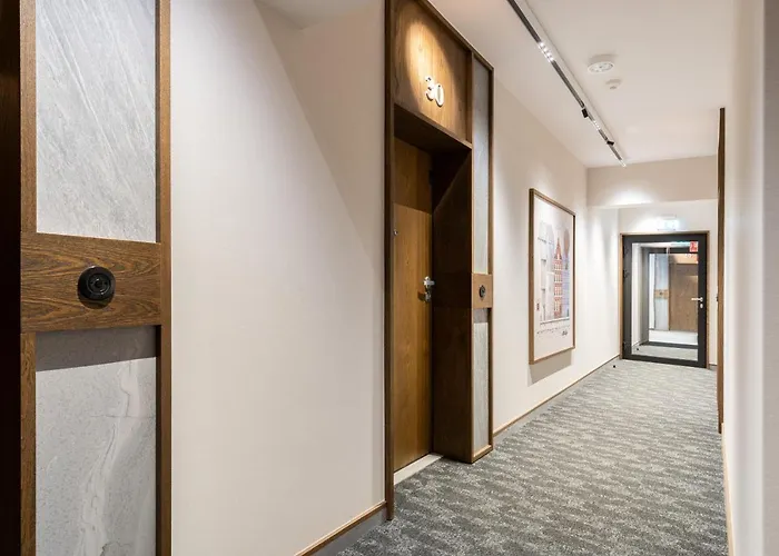 Aparthotel Old Town & By Lion 4*