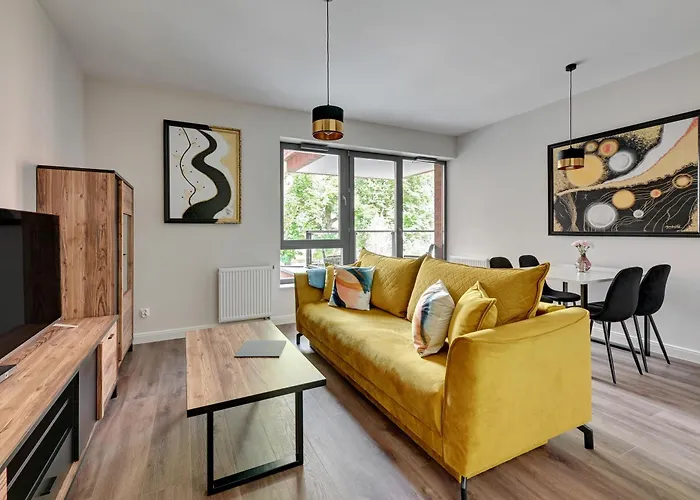 Old Town & By Lion 4*