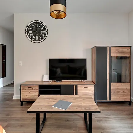 Scala 60c Center & By Lion Hotel apartamentowy